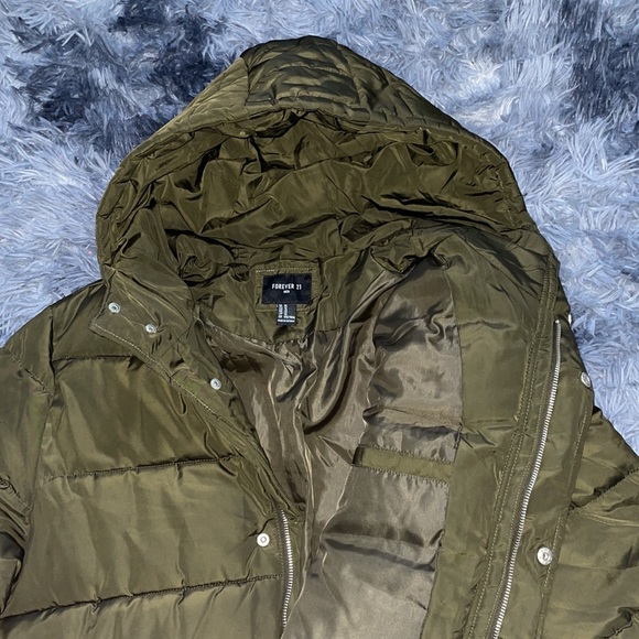 Forever 21 Green Puffer Jacket - Picture 4 of 4